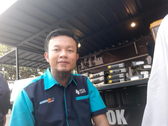 Korban Penipuan hingga Ratusan Juta, Parikesit Kini Jadi Pengusaha Kue Balok