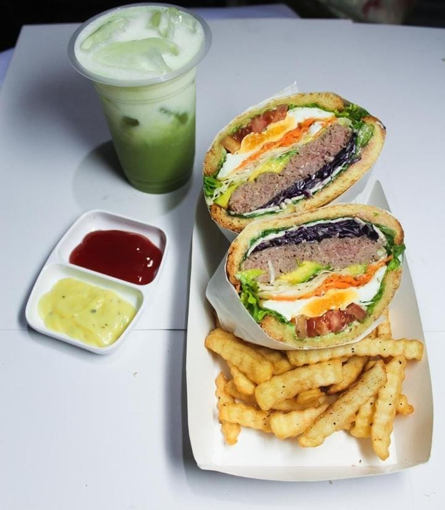 Assie, Pengusaha Kuliner yang Mengusung Menu Eropa