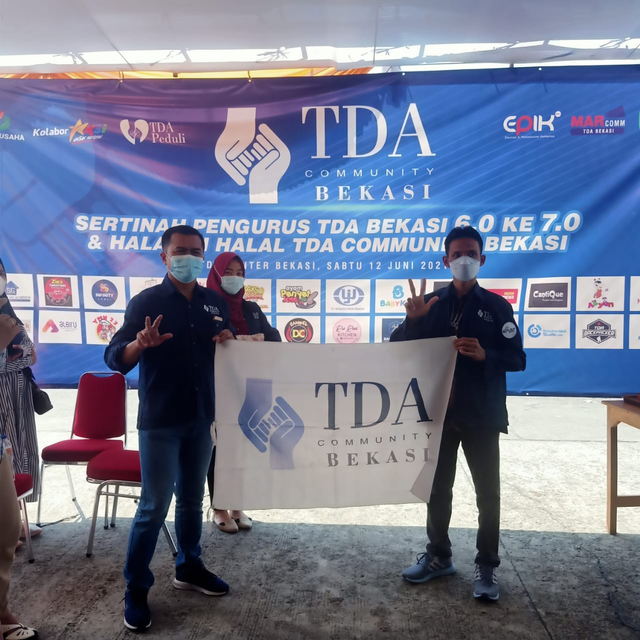 Serah Terima Amanah, Isa Juarsa Jadi Ketua TDA Bekasi 7.0