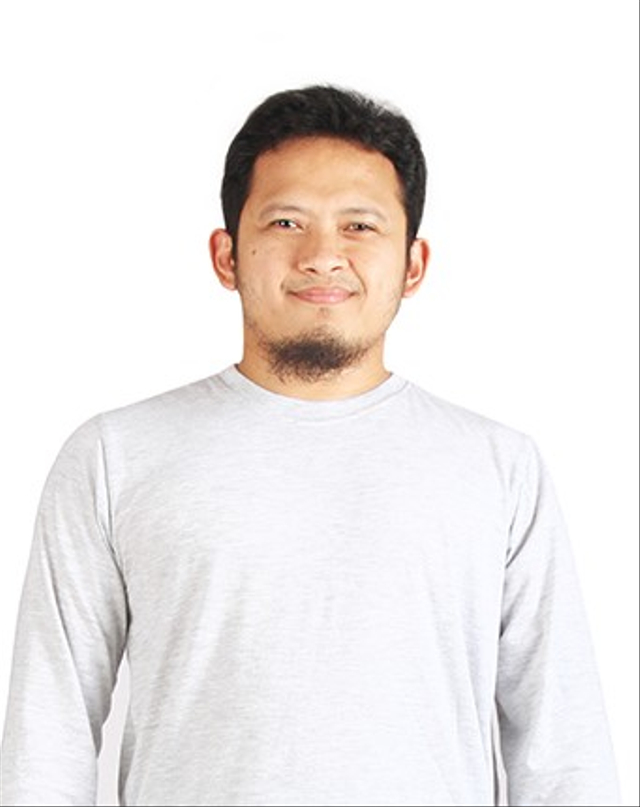 Sempat Gonta Ganti Usaha, Kini Iman Firmansyah Tekuni Bisnis Fashion