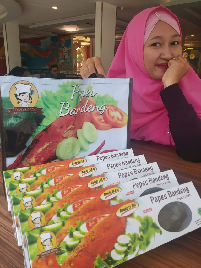 Kisah Eka Agung Sulistyaningsih Jalani Bisnis Produksi Pepes Ikan Bandeng