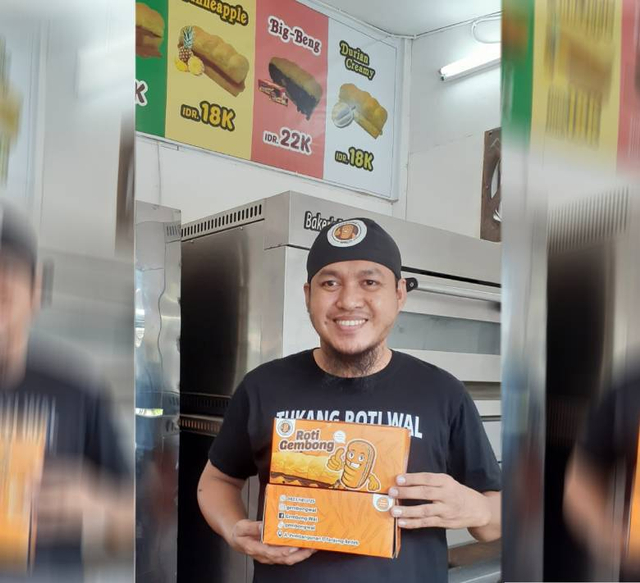 Banting Setir di Tengah Pandemi, Rasyid Kembangkan Roti Gembong Khas Kalimantan