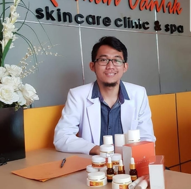 Berbagi Pengalaman Bisnis dr. Maulana Aziz Pemilik Klinik AMMYN