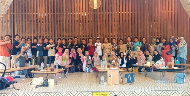 Tumbuhkan Bisnis Member Komunitas TDA Tuban Helat TDA Cangkruk dan KMB Lite