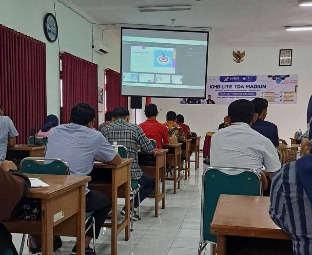 Rancang Strategi Bisnis 2023 TDA Madiun Selenggarakan KMB Lite