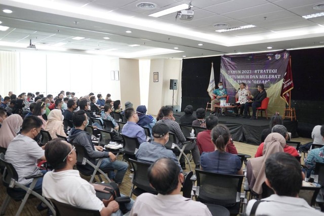 Optimis Sambut 2023, TDA Jakbar dan Podomoro University Helat Seminar