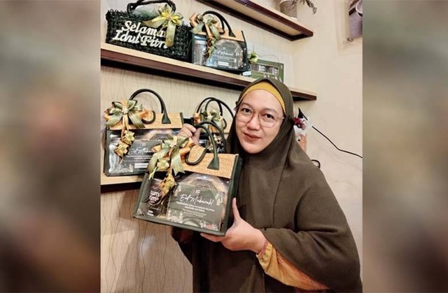 Berkah Ramadhan, Kiki Chandra Targetkan Penjualan Kue Kering Meningkat