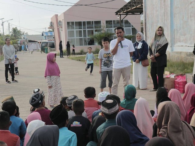 TDA Peduli Sangatta Langsungkan Giving Ramadhan di Perkampungan Nelayan Kenyamukan