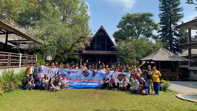 Tingkatkan Skill Bisnis Anggota, Komunitas Tangan Di Atas Bekasi Langsungkan TDA Camp