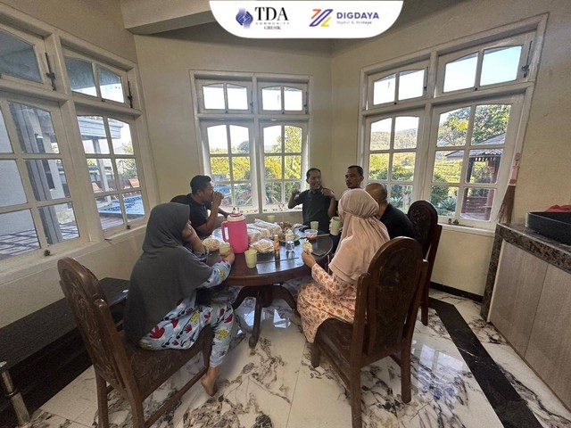 Tingkatkan Loyalitas Karyawan TDA Gresik Selenggarakan Sharing Business