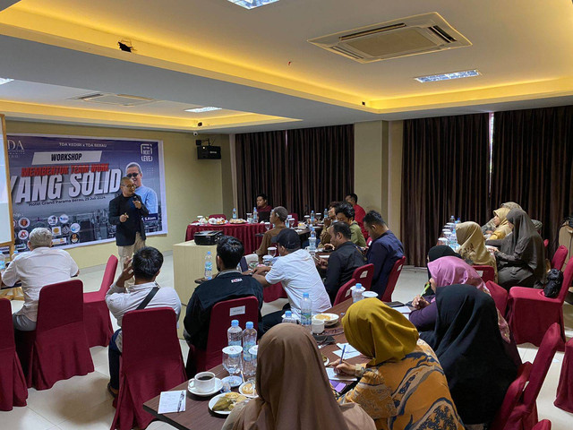 TDA Berau Helat Workshop Kupas Tuntas Konsep dan Strategi Bentuk Team Work Solid