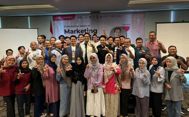 Smartfren dan Indoweb Adakan 9 Workshop Series Marketing dan Branding untuk UMKM