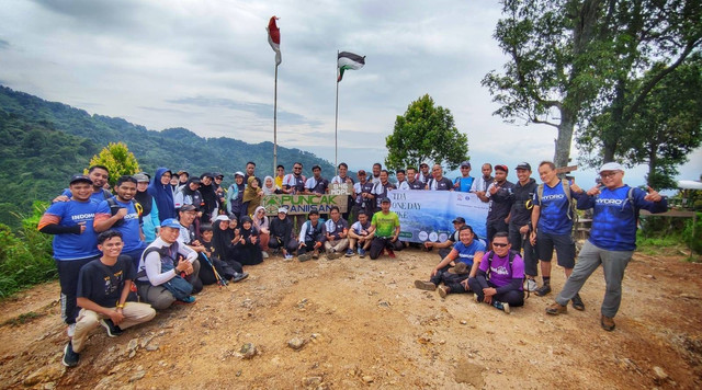 TDA Depok Helat One Day Hike di Bukit Paniisan Bogor