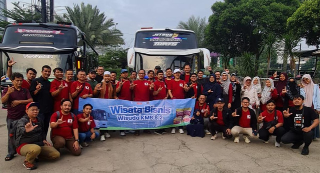 TDA Bekasi Gelar Wisata Bisnis dan Wisuda KMB 8.2 untuk Scale Up UMKM