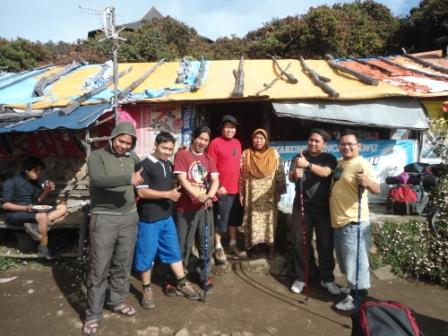 Hadapi Dengan Gerilya