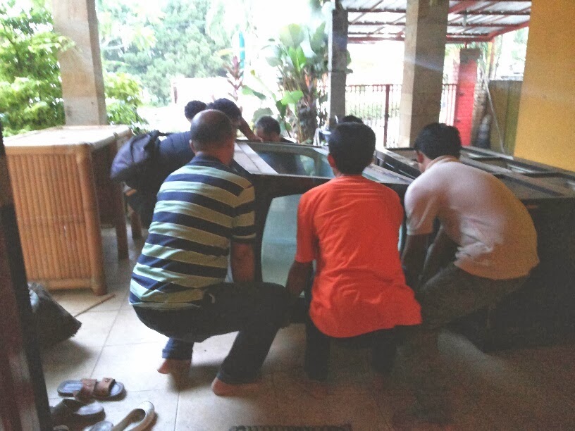 Pejuang Tangan Di Atas