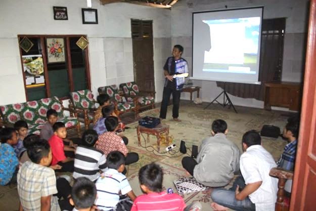 Berbagi dan Buka Bersama di Ponpes Sragen