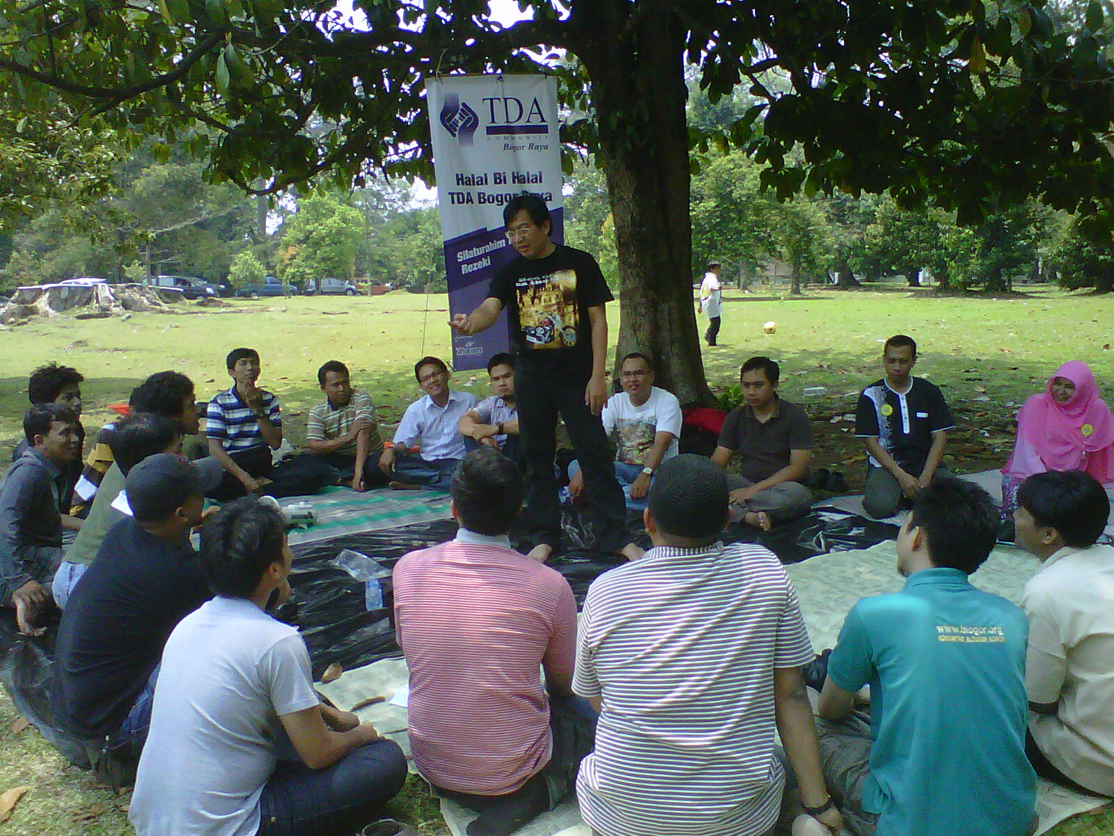 Silaturahmi sambil hirup O2 : Hal Bil Hal TDA Bogor 2012
