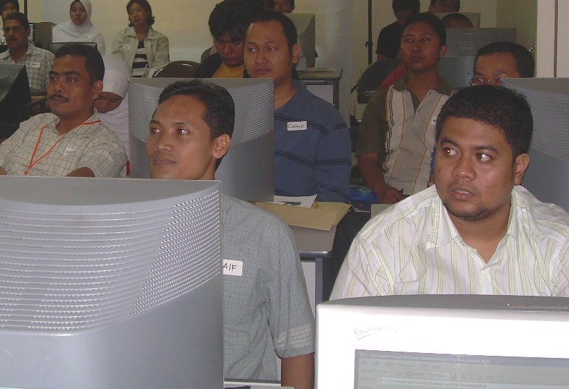 Pak Cahyo, http://www.baju-anak.com > Pemenang Workshop Joomla Angkatan III