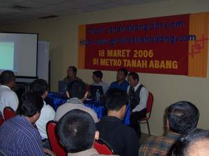 Foto Seminar Online Marketing, 18 Maret 2006