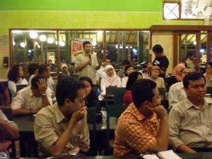 The Luck Factor: Bersyukur, Berbagi dan Meningkatkan Diri